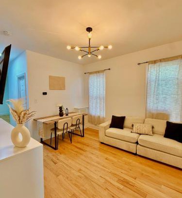 Weequahic Apartment | Stylish Apartment Close to Airport & Malls