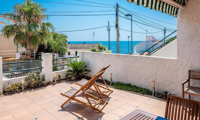 L'Ampolla Apartment | Stylish apartment