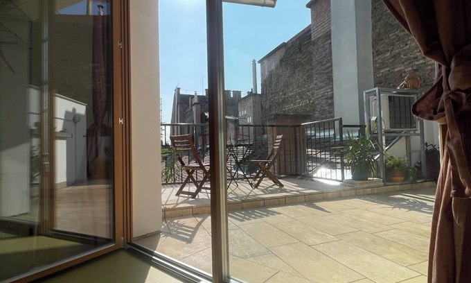 Csarnok negyed Apartment | Stylish apartment: Top floor with private terrace