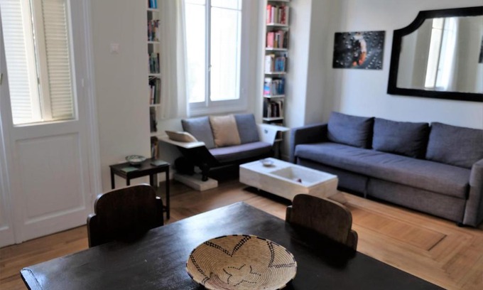 Koukaki Apartment | Stylish Bright Athenian Flat