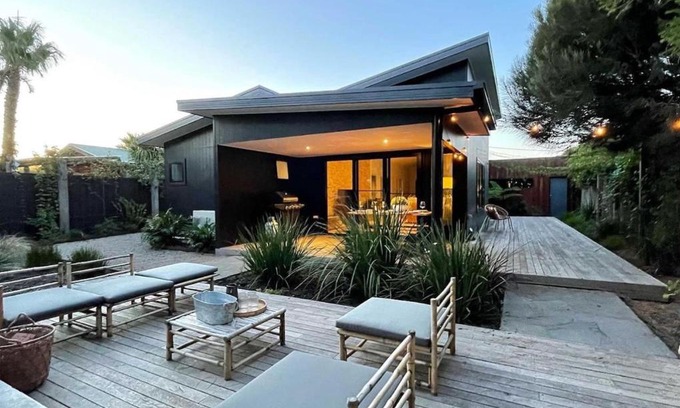 Cape Woolamai House | Stylish cape beach house