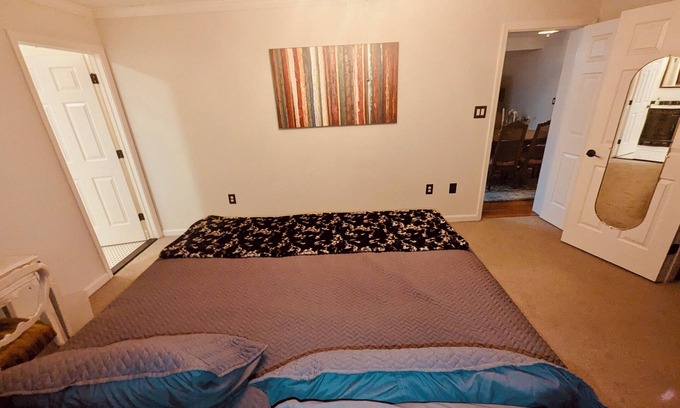 Carmel Apartment | Stylish Comfort in Carmel Hamlet NY