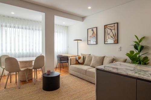 Bonfim Apartment | Stylish & Cozy 1BR with AC by LovelyStay