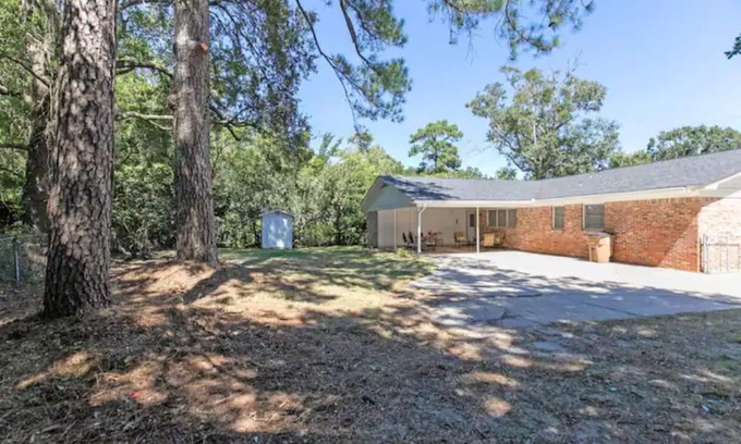 Mobile House | Stylish & Cozy Midtown Home away from Home