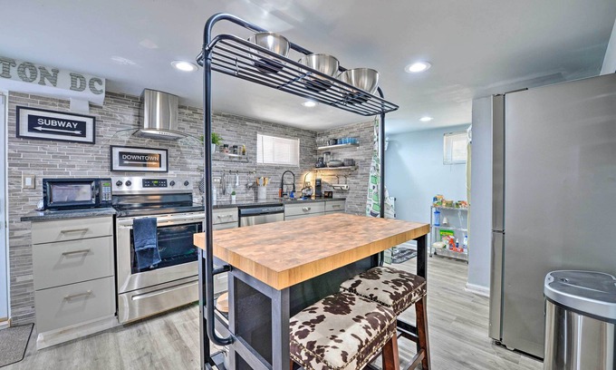 Michigan Park Apartment | Stylish DC Studio ~ 5 Mi to National Mall!