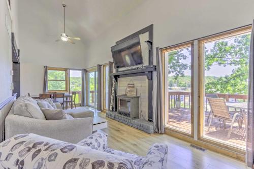 Osage Beach House | Stylish Eldon Home with Grill 1 Mile to Lake!