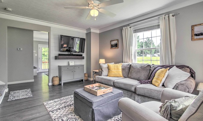 Fort Payne House | Stylish Fort Payne Retreat: Hike & Rock Climb