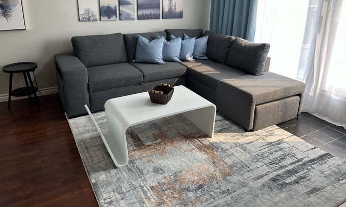 Montgomery House | Stylish Home Near University & Hospitals