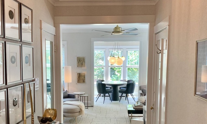 Edgewater Condo | STYLISH-LOCAL-COMFY-SAFE 5 night min.