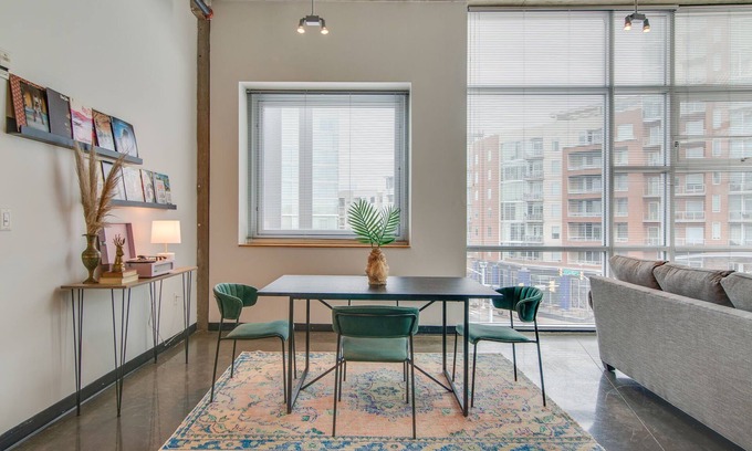 The Gulch Apartment | Stylish Loft in the Heart of Nashville
