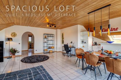 Munchen District Apartment | Stylish loft with balcony, quiet and spacious