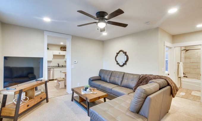 Logan Apartment | Stylish Logan Retreat w/Smart TV + Central A/C!