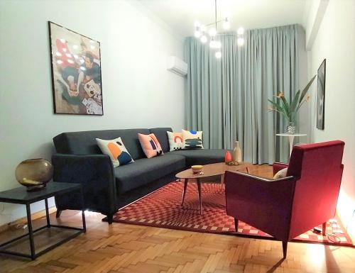 Platia Viktorias Apartment | Stylish, modern apartment in Athens city centre.
