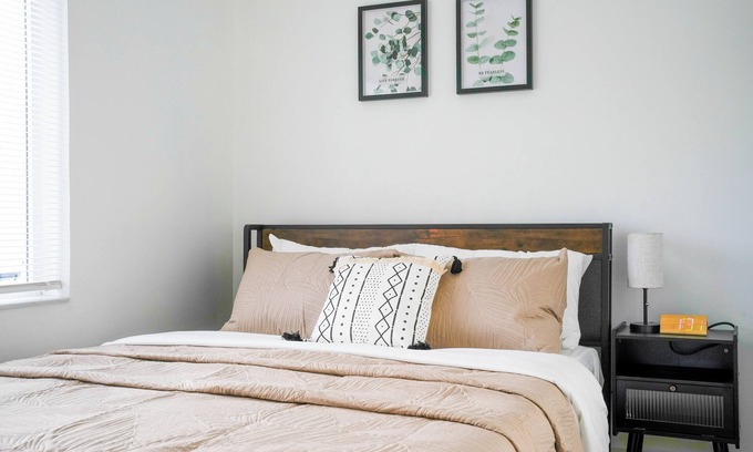 Old Northwood Historic District House | Stylish & Modern 2BR Cosmo Suite Perfect Getaways!