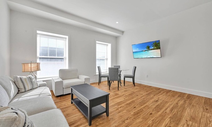 Elizabethtown Apartment | Stylish New Apartment with New Furnishings in Renovated Building!