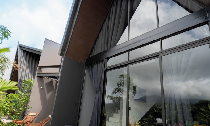 Arenal Hot Springs Cabin | Stylish New Escape Cabin w/hot tub Volcano view