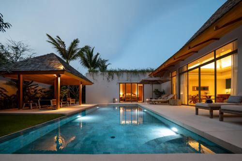 Thep Kasattri Villa | Stylish Pool Villa Tropical Hideaway
