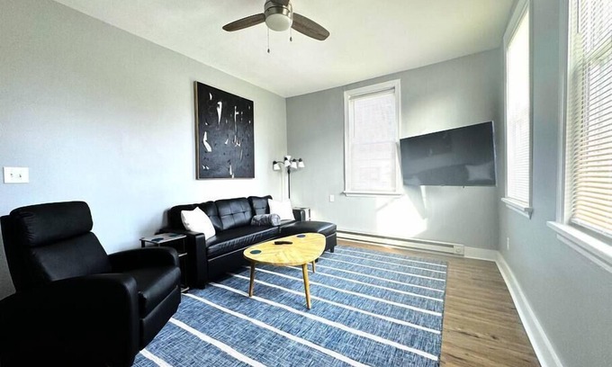 Wilmington Apartment | Stylish Retreat in Bayard Square - King Bed, Fast WiFi!