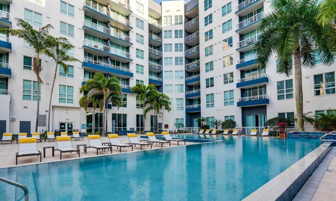 Channel District Apartment | Stylish & Serene 1-BD Oasis in Vibrant Channelside