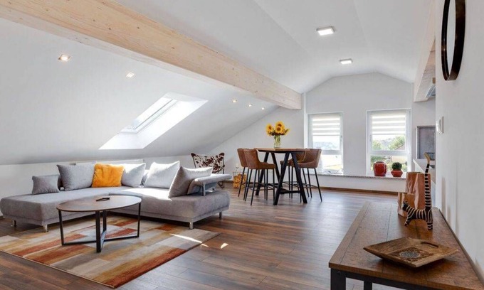 Thierstein Apartment | Stylish studio apartment - 64 m²
