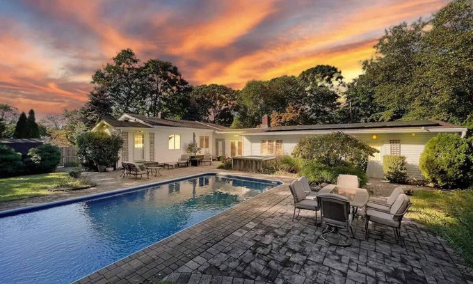 Wading River House | Stylish Sunset Retreat Near Beach, Pool, Hot Tub
