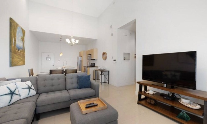 South Padre Island Condo | Stylish Top Floor for Beach Fun and or SpaceX Enthusiast Starship Launches