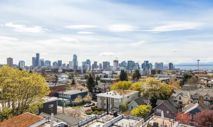 Broadway Apartment | Stylish urban getaway with rooftop views.