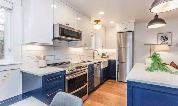 Kerns House | Stylish Urban Retreat