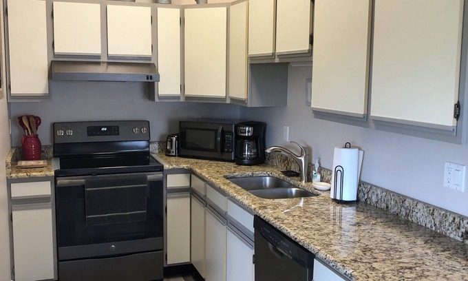 Highland Villa | Stylish villa 5 minutes to world famous Sebring Int’l Raceway