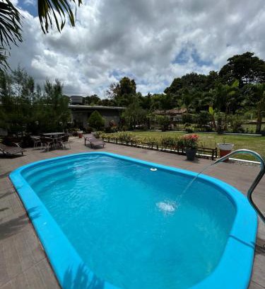 Camaragibe House | Suíte em uma reserva ambiental com piscina