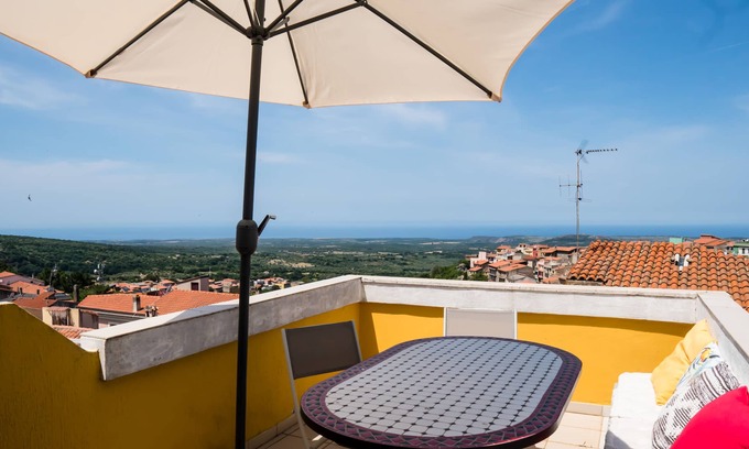 Cuglieri House | Su Palatu - Spacious house for 7 with panoramic terrace