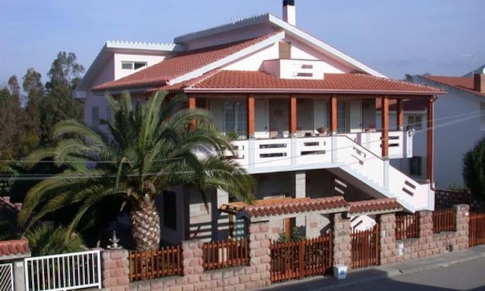 San Giovanni Suergiu House | Su Suergiu