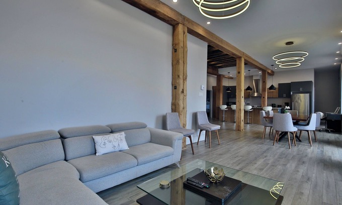 Old Montreal Condo | Sublime 3BR/3BA condo with Parking in the Heart of Old Montreal