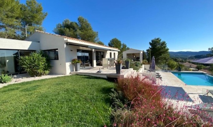 La Cadiere-d'Azur Villa | Sublime air-conditioned villa, sea view (7km), vineyards, village, infinity pool