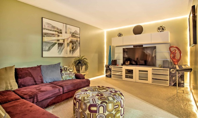Southfield House | Suburban Detroit Home w/Porch, Yard & Fire Pit!