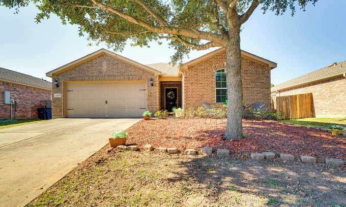 Magnolia House | Suburban Home in Magnolia w/Fenced Yard