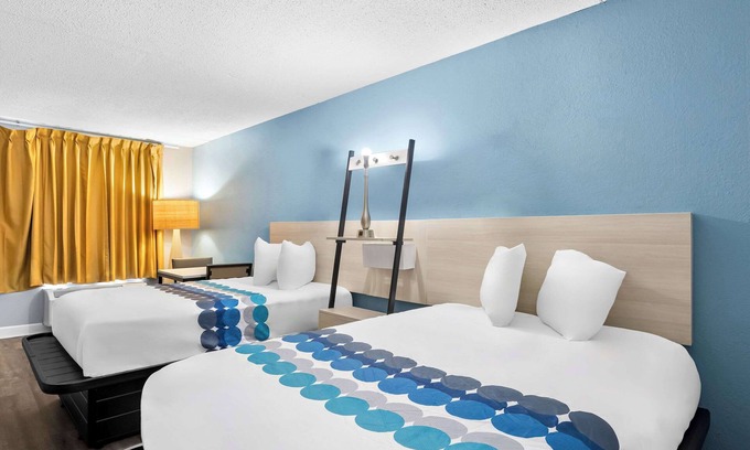 Dock Junction Hotel | Suburban Studios Brunswick I-95