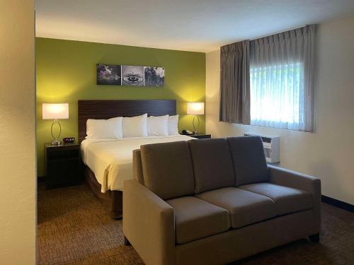 Melbourne Hotel | Suburban Studios Melbourne Airport