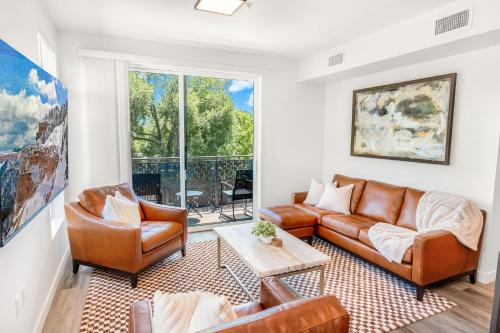 Sugar House Apartment | Sugarhouse! Mountain View 3BR, 2BA Gym, Parking