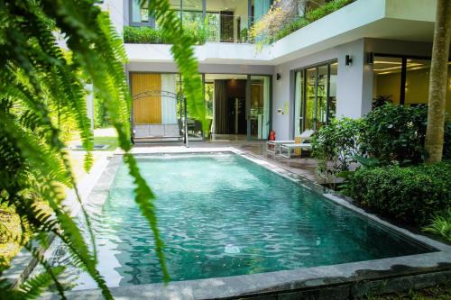 Ngoc Thanh House | Suha Villa- Dai Lai Resort