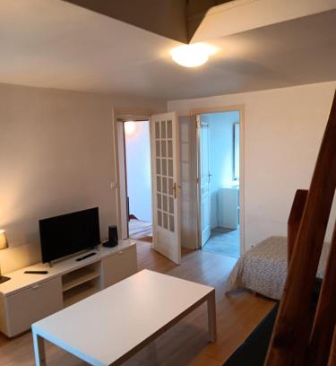Villeneuve Apartment | Suit Mary