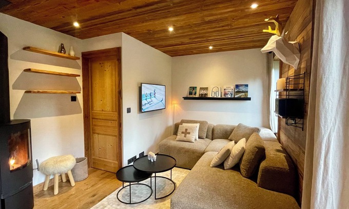 Le Planellet Apartment | Suite 09 Megève - 2 bedrooms - Mountain view - 4 star rating