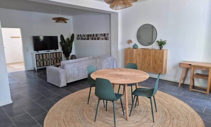 Munchen District Apartment | Suite 1 - Apartments am Schloss