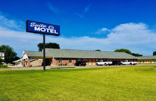 Gore Hotel | Suite 16 Motel