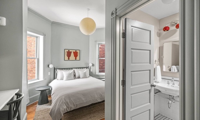 Dupont Circle Apartment | Suite 2B at Maison Dupont, a Dupont Circle Inn