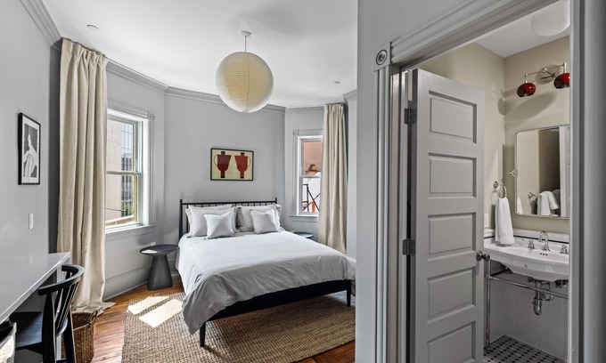 Dupont Circle Apartment | Suite 4B at Maison Dupont, a Dupont Circle Inn