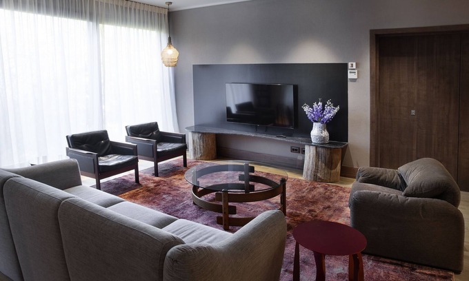 Sector 1 Apartment | Suite 9 GROW 2 bedroom, 2.5 bathroom, Living, Kitchen