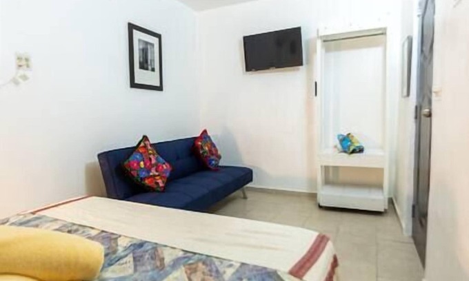 Esperanza Apartment | Suite #9 Maga Connecting Room- Guayacan Guesthouse