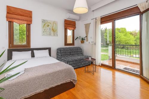 Serres Apartment | Suite Acropolis Serres Next To Center Parking