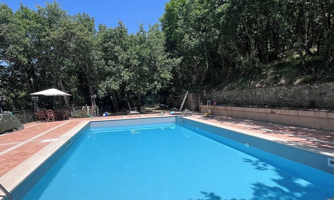 Arezzo Apartment | suite apartment in residence with swimming pool in the Tuscan countryside.